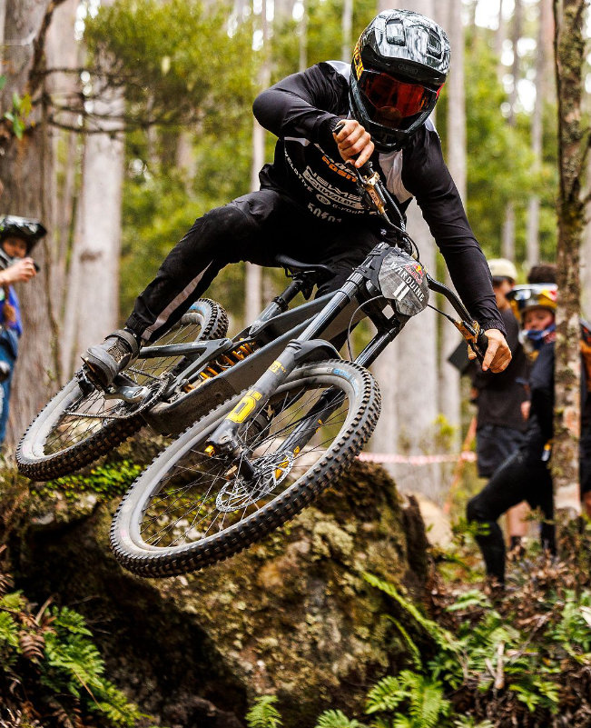 Forge 30 DH Race